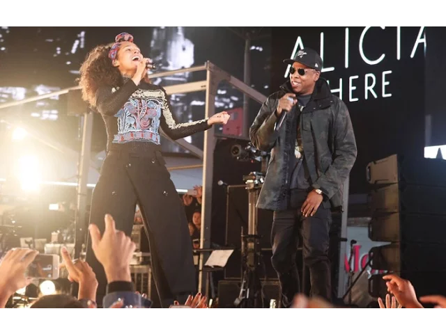Jay Z & Alicia Keys - Empire State of Mind LIVE background