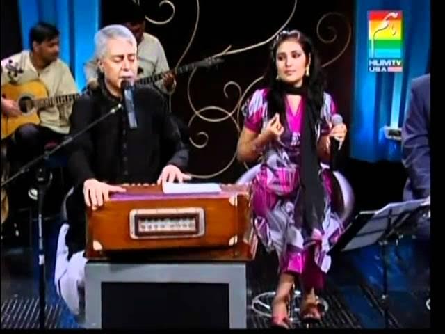 Ek Pyar Ka Naghma Hai - Sara Raza background