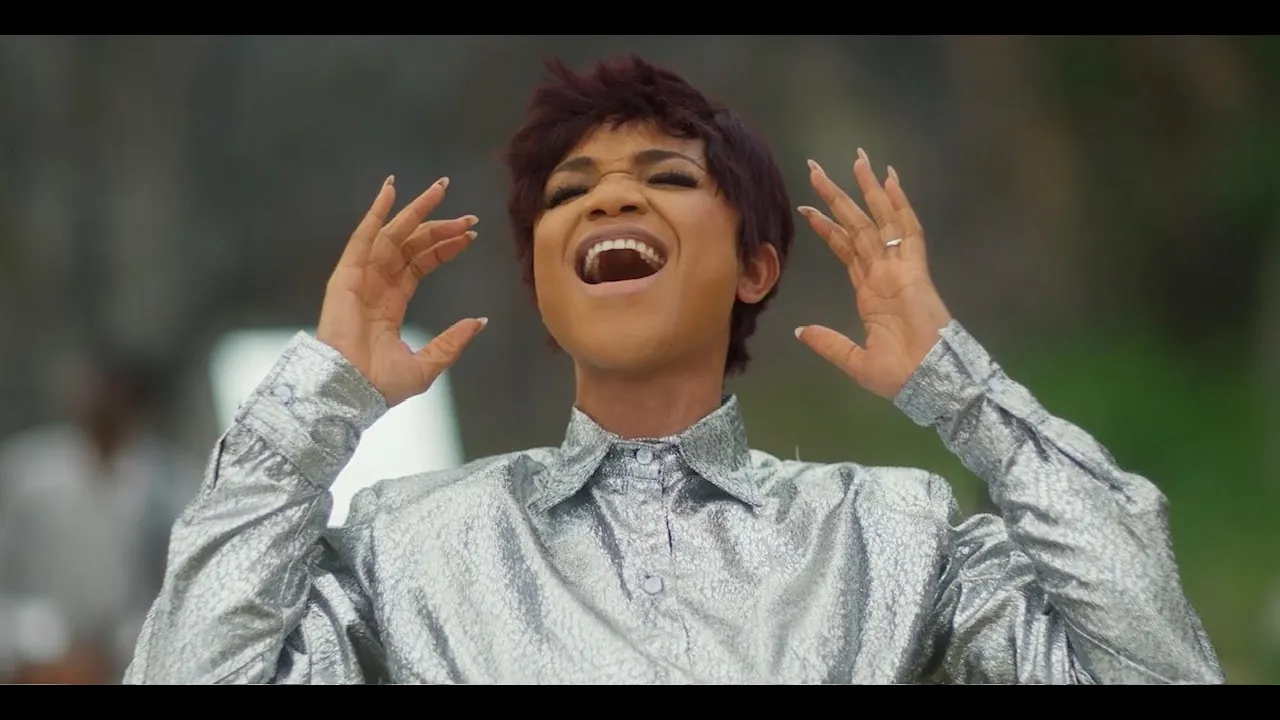 Ada Ehi - GALLANT / The Official Video background