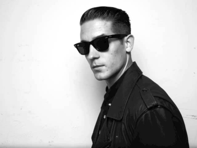Runaround Sue G-Eazy ft. Greg Banks background