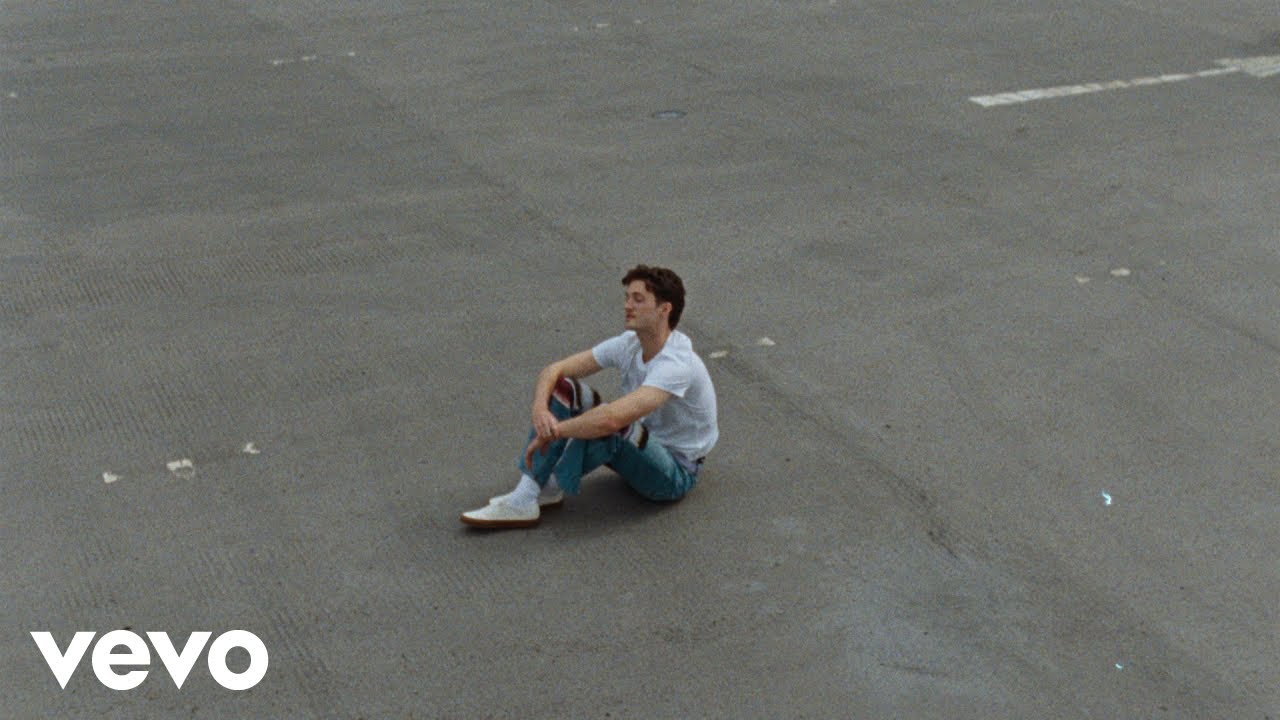 Henry Moodie - bad emotions (official video) background