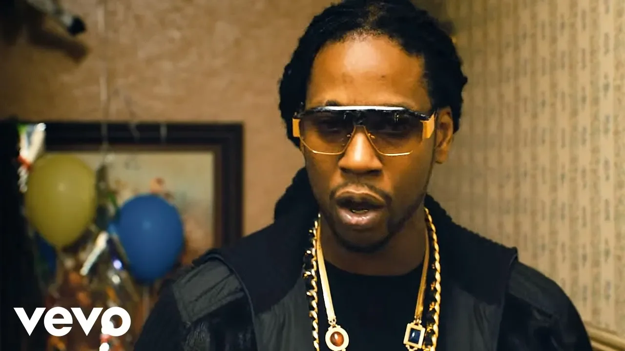 2 Chainz - Birthday Song ft. Kanye West (Official Music Video) (Explicit Version) background