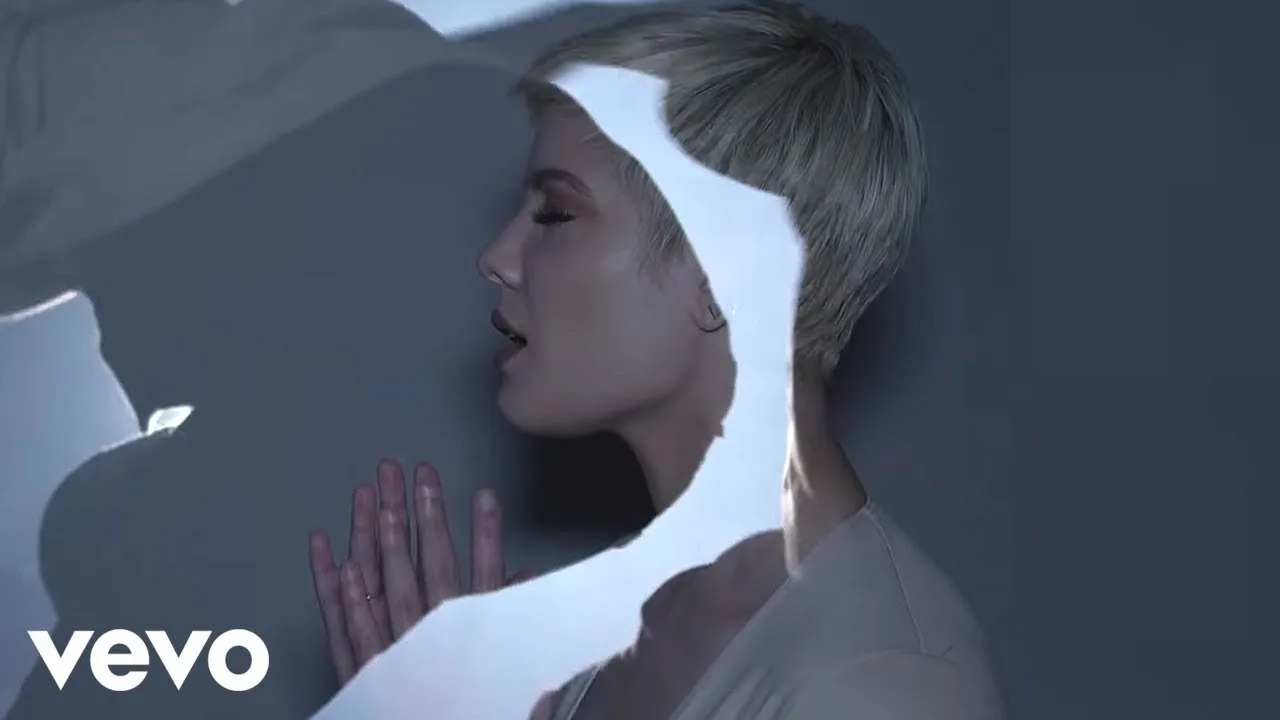 Justin Bieber - The Feeling (PURPOSE : The Movement) ft. Halsey background