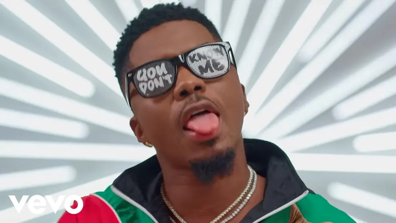 Skiibii - Sensima (Official Video) ft. Reekado Banks background