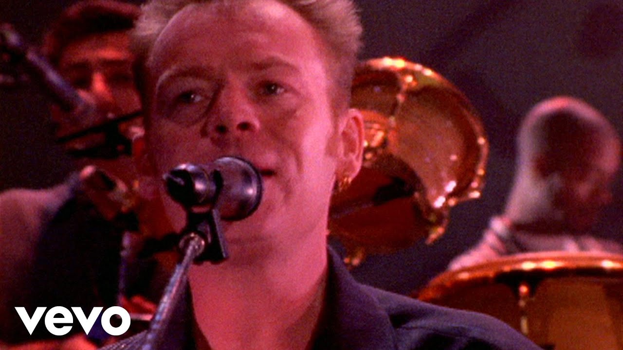 UB40 - Keep On Moving (Live In The New South Africa) background
