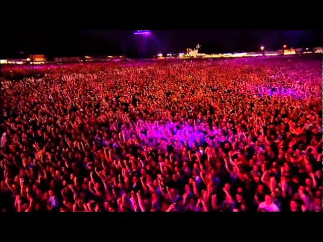 Robbie Williams - She´s the one ( Live at Knebworth ) background