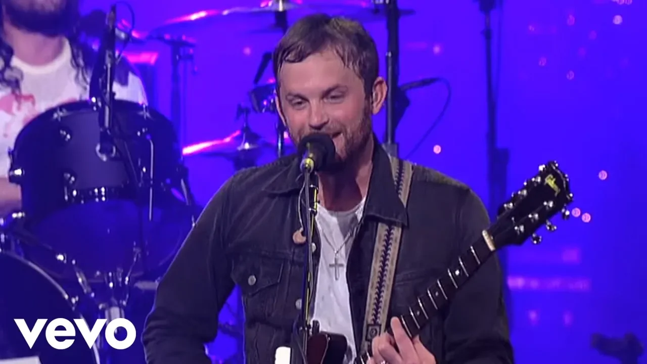 Kings Of Leon - Sex On Fire (Live on Letterman) background
