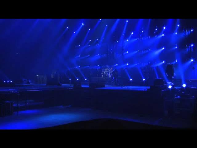 DEF LEPPARD - "Animal" (Belfast, N. Ireland / June 7, 2011) backdrop
