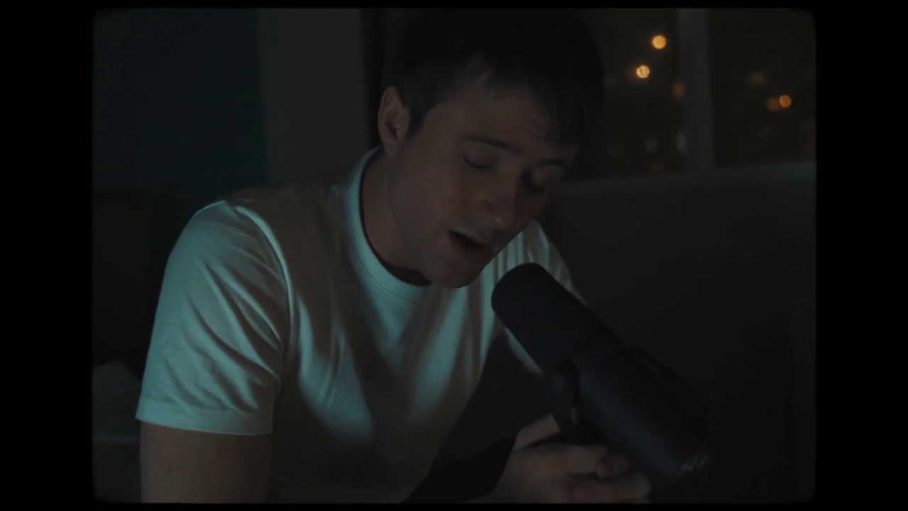 Alec Benjamin - How it Feels to be Replaced (DEMO VIDEO)