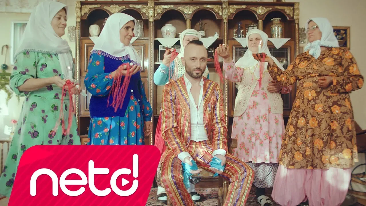 Mabel Matiz - A Canım background