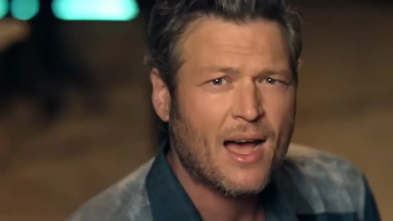 Blake Shelton - She's Got A Way With Words (Official Music Video) background