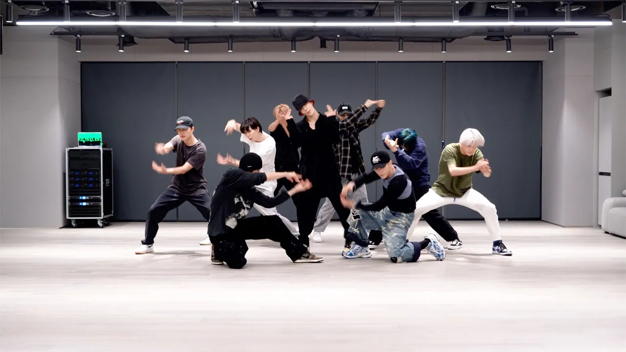 NCT 127 μμν° 127 'Lemonade' Dance Practice