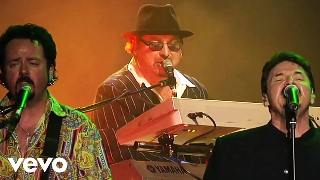 Toto - Africa (Live) background