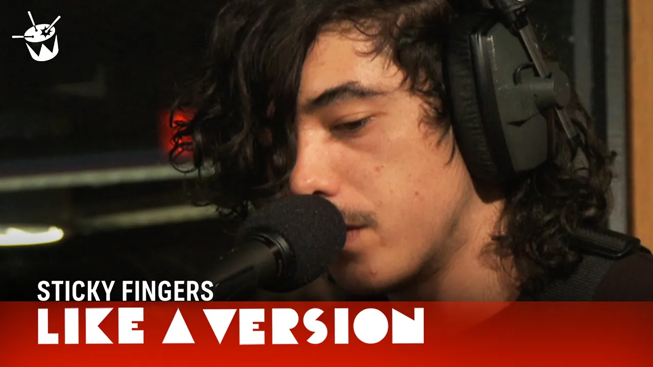 Sticky Fingers cover Fleetwood Mac 'Rhiannon' for Like A Version background