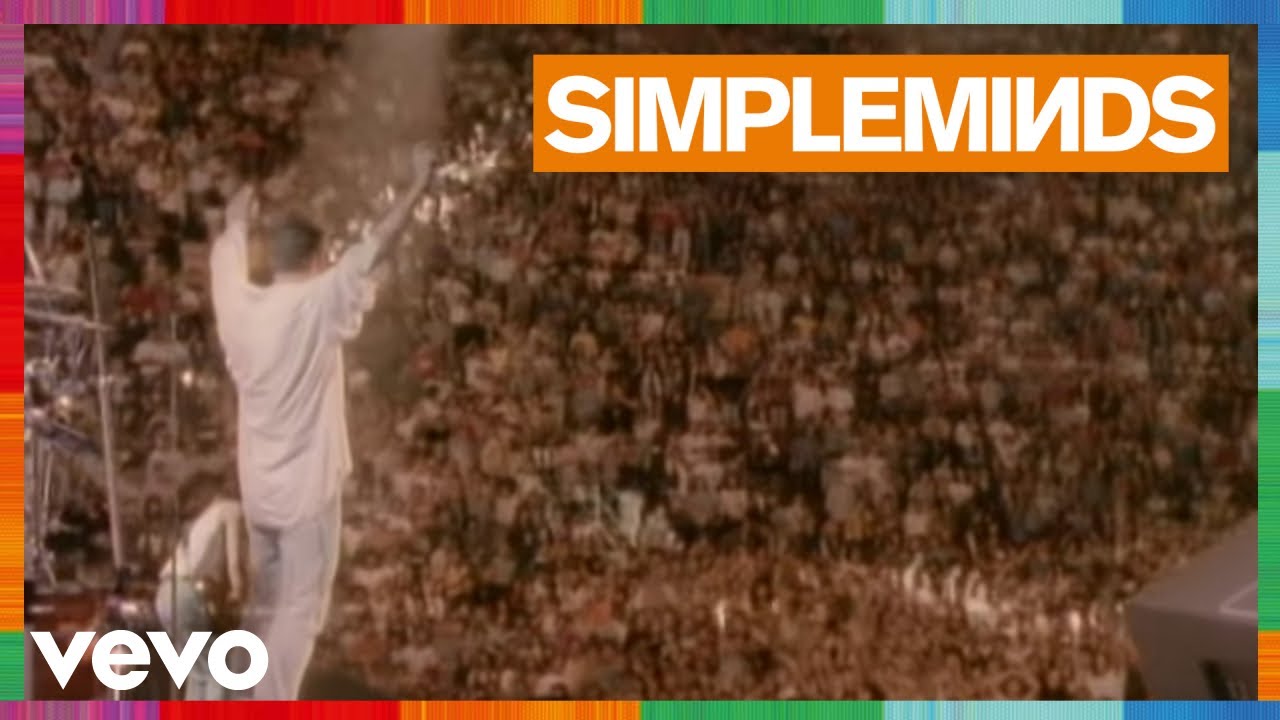 Simple Minds - Alive And Kicking (Live) background
