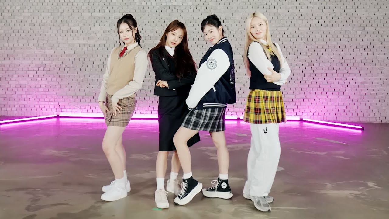 FIFTY FIFTY - 'Cupid' Dance Practice Mirrored background