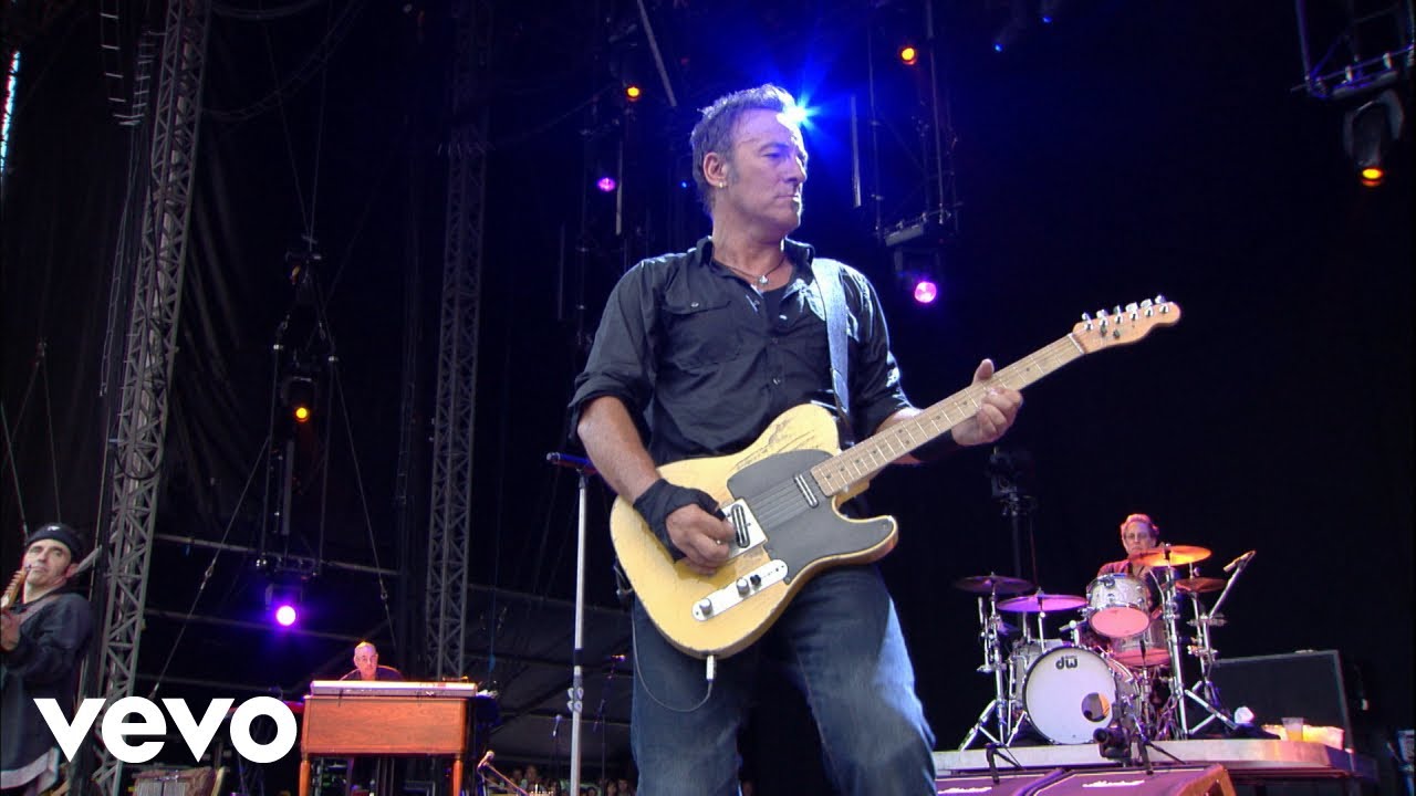 Racing In The Street (London Calling: Live In Hyde Park, 2009) background