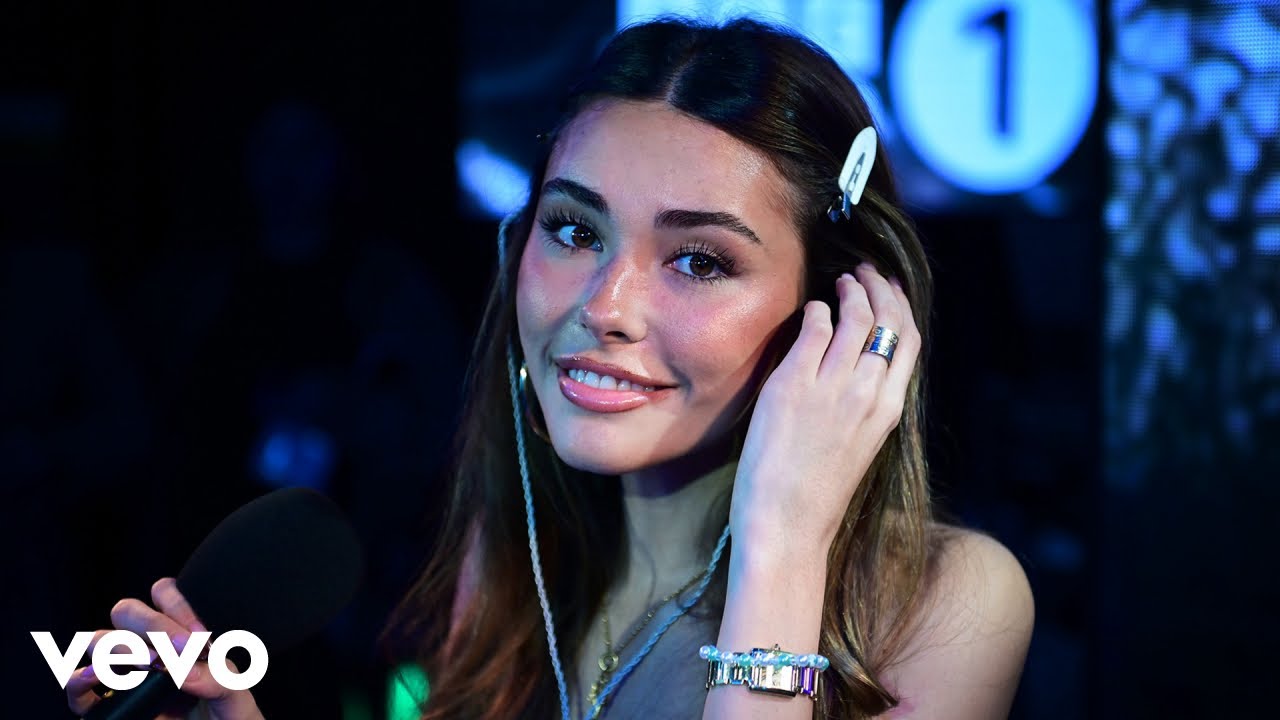 Madison Beer - Glimpse Of Us (Joji cover) in the Live Lounge background