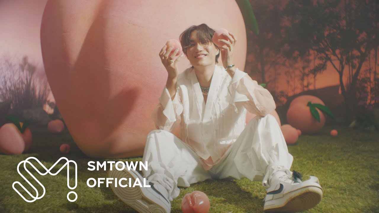 KAI 카이 'Peaches' MV background