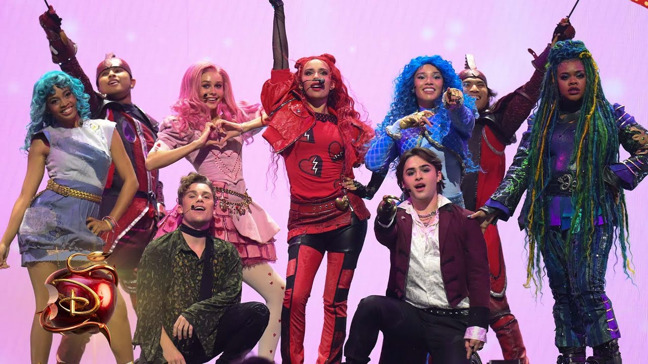 Descendants: The Rise of Red | D23 Expo FULL Performance | @DisneyDescendants background