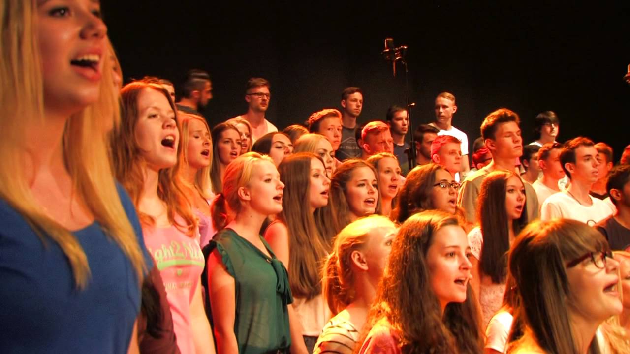 Every breath you take / I’ll be missing you (Sting / P. Diddy :) - Oberstufenchor Cusanus Gymnasium background