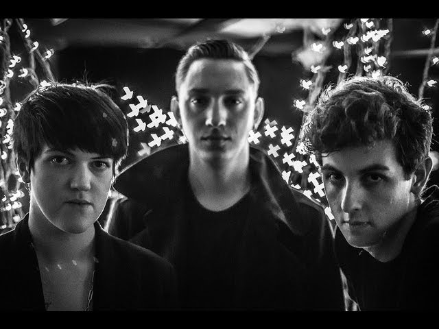 The xx - Full Performance (Live on KEXP) background
