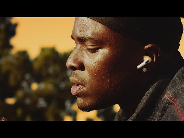 IDK with MF DOOM, Westside Gunn, Jay Electronica - Red (Visualizer) background