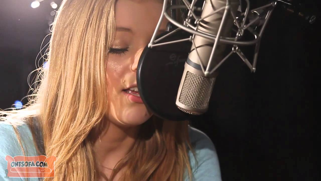 Becky Hill - Last Request (Paulo Nutini Cover) - Ont' Sofa Sessions background