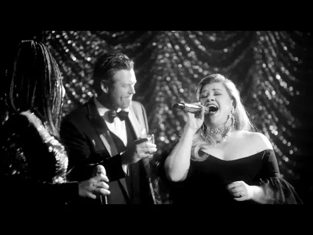 Kelly Clarkson & The Voice Coaches Sing 60s Inspired Songs By Frank Sinatra & Nina Simone backdrop
