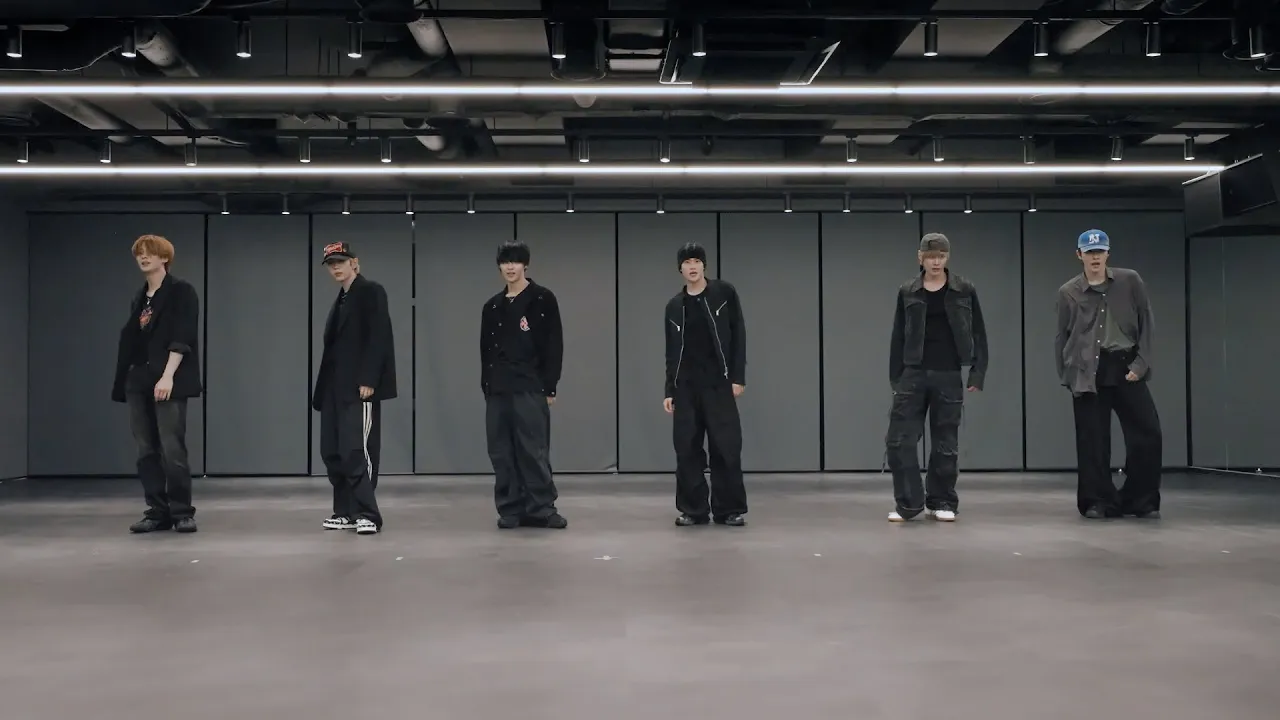 RIIZE 라이즈 'Boom Boom Bass' Dance Practice background