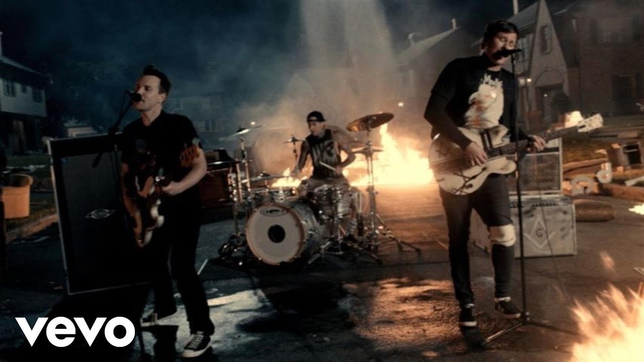 blink-182 - Up All Night background