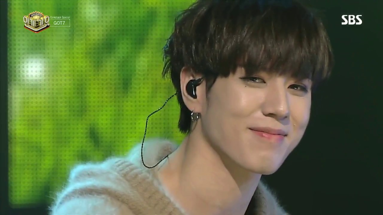 GOT7 - Let Me (Live performance) multicam version background