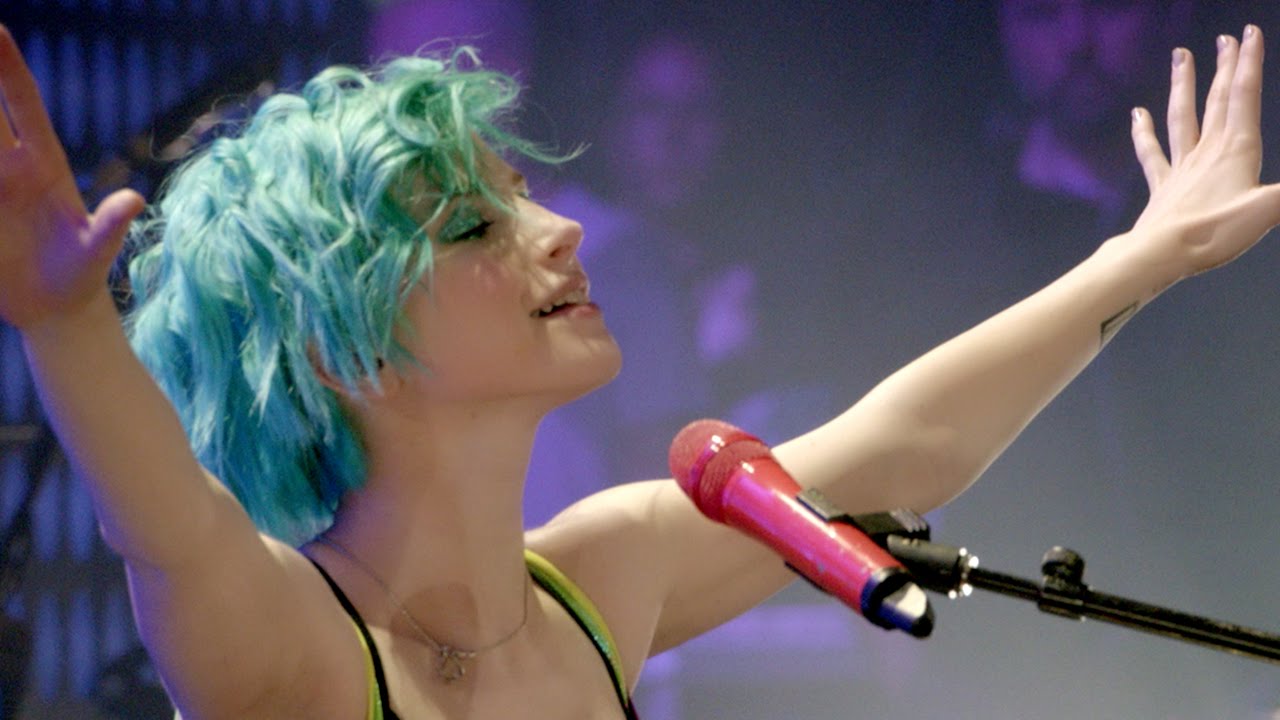Paramore: Last Hope (LIVE) background