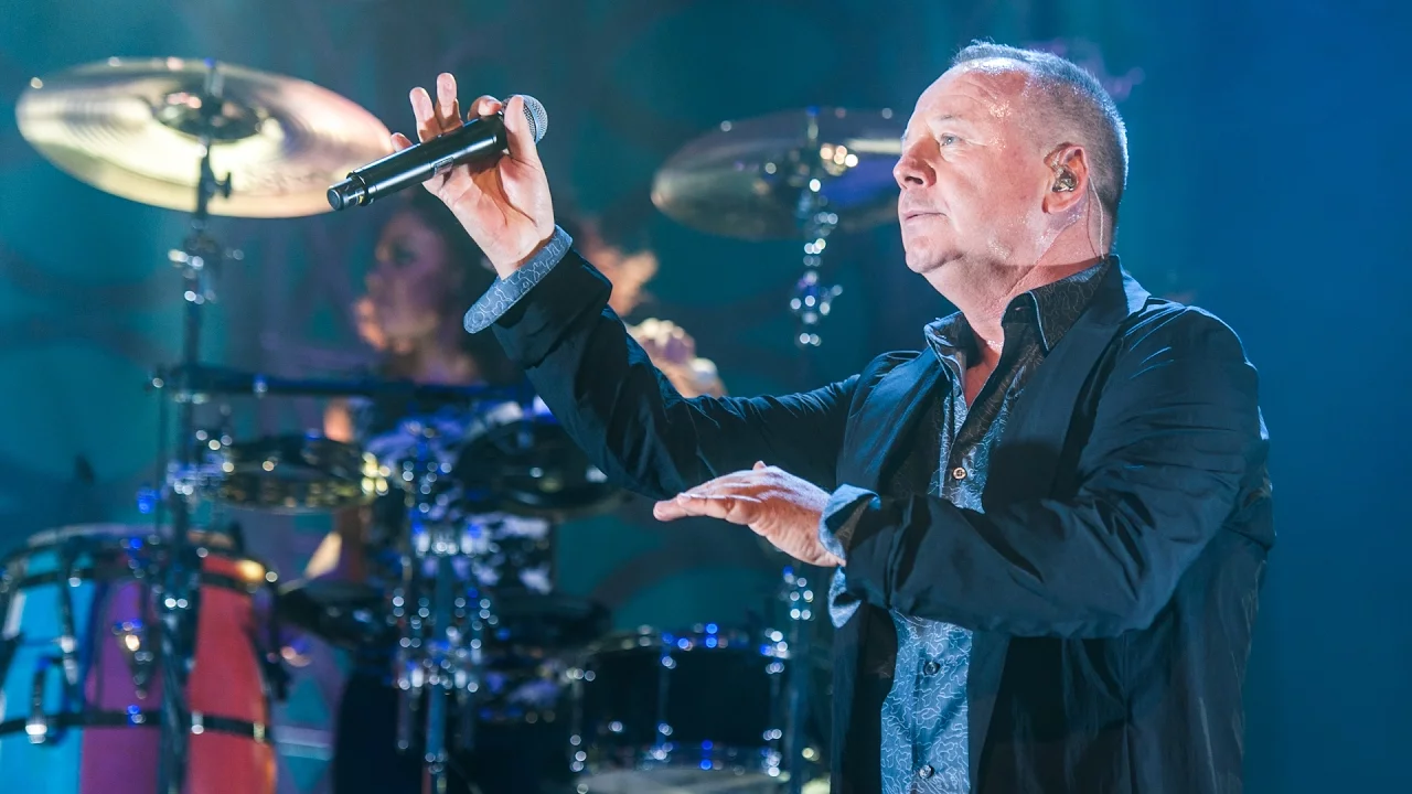 Simple Minds - Don't You (Forget About Me) (Radio 2 In Concert) background