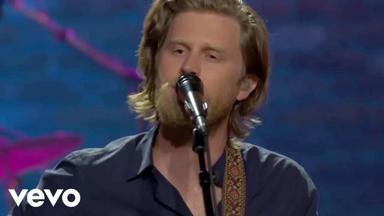 The Lumineers - Cleopatra (Live At iHeart Radio) background
