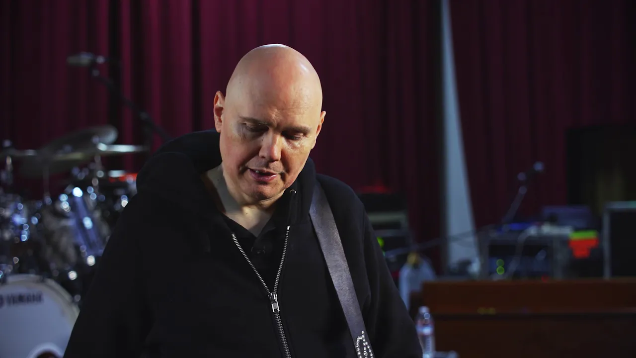 The Sound of The Smashing Pumpkins - Billy Corgan | Amps & Effects background