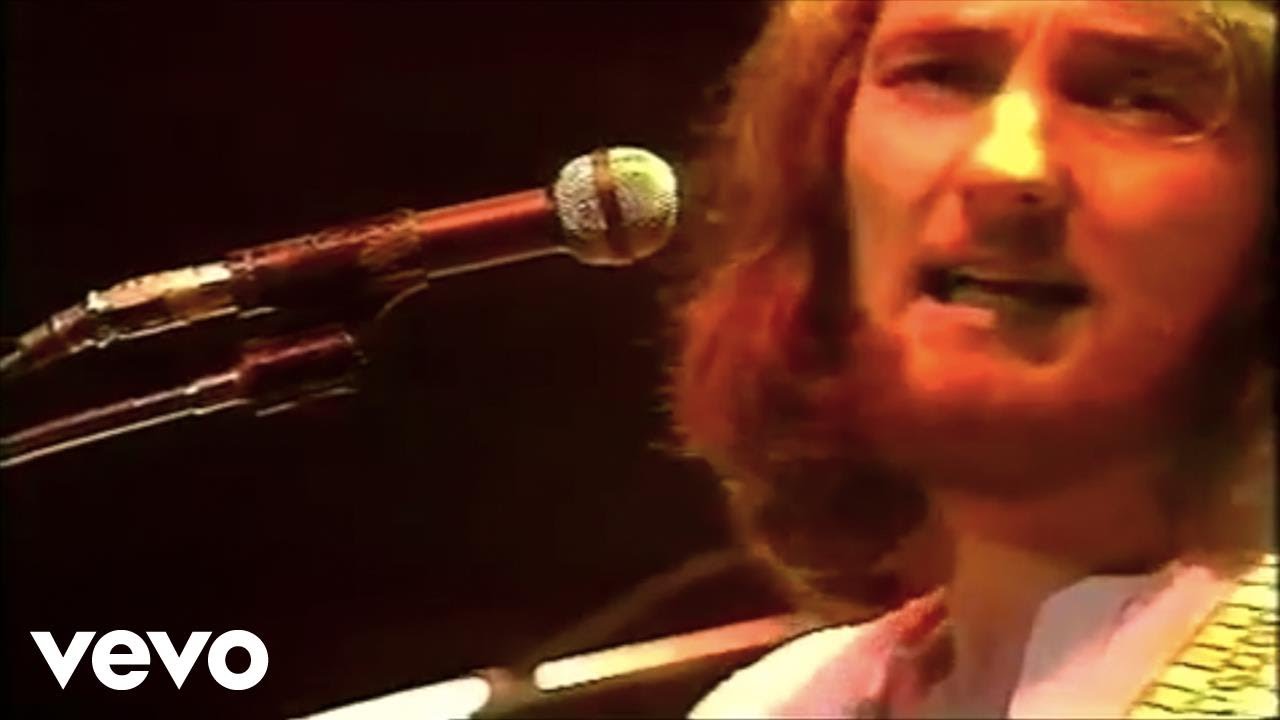 Supertramp - Give A Little Bit background
