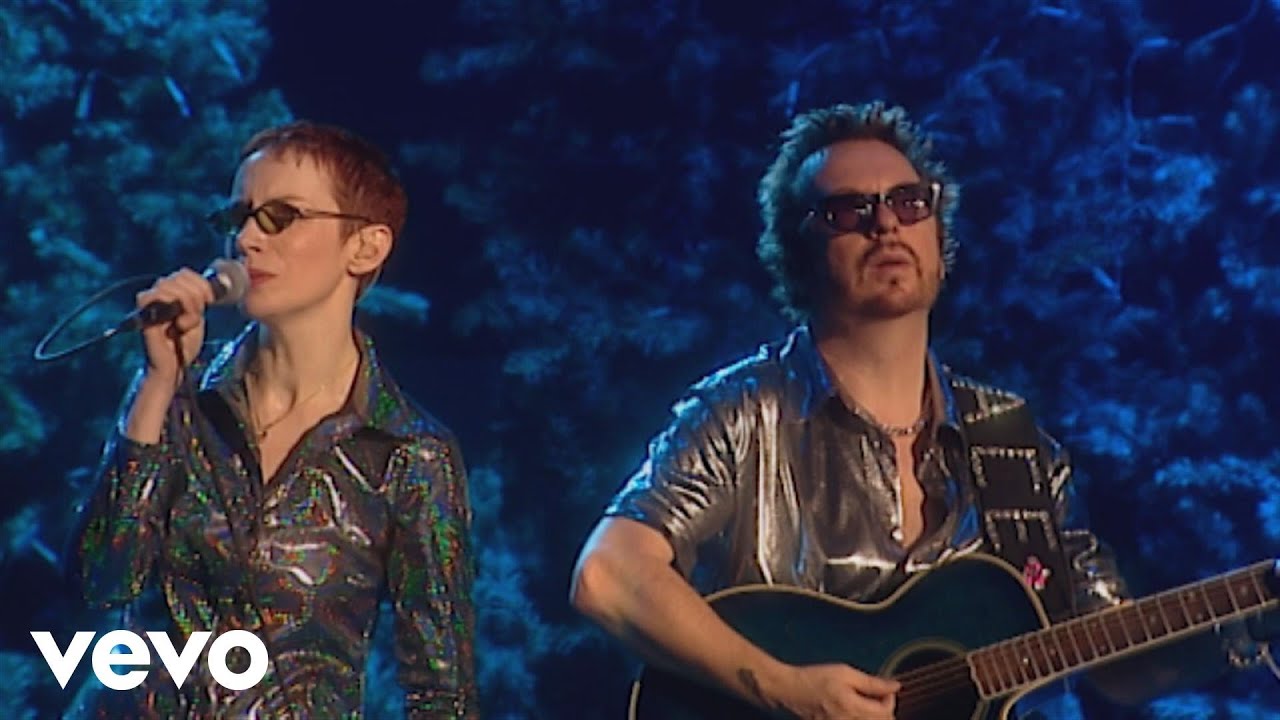 Eurythmics, Annie Lennox, Dave Stewart - Here Comes the Rain Again (Peacetour Live) background