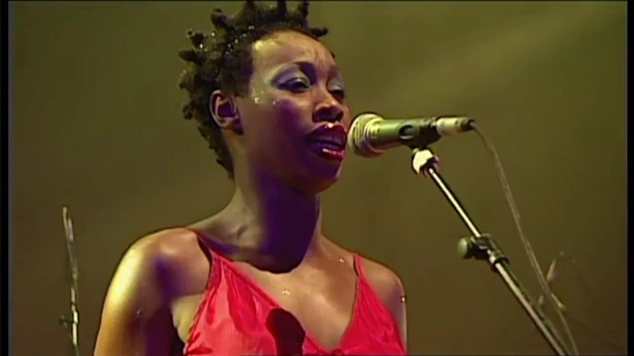 Simply Red - The Air That I Breathe (Live In Lyceum, 1998)
