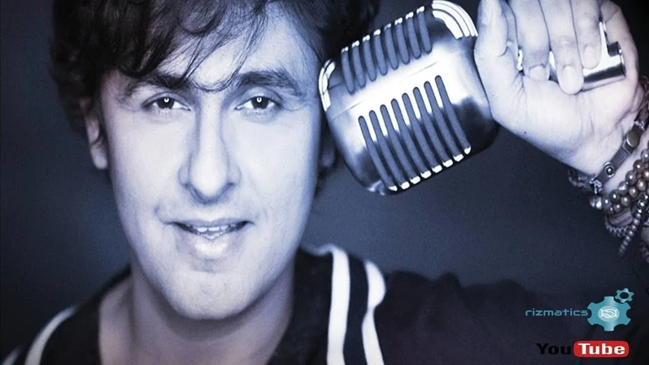 Dil Ka Soona Saaz (Sonu Nigam) background