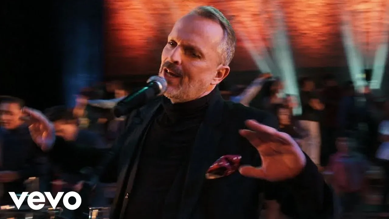 Los Ángeles Azules - Morir de Amor ft. Miguel Bosé (Live) background