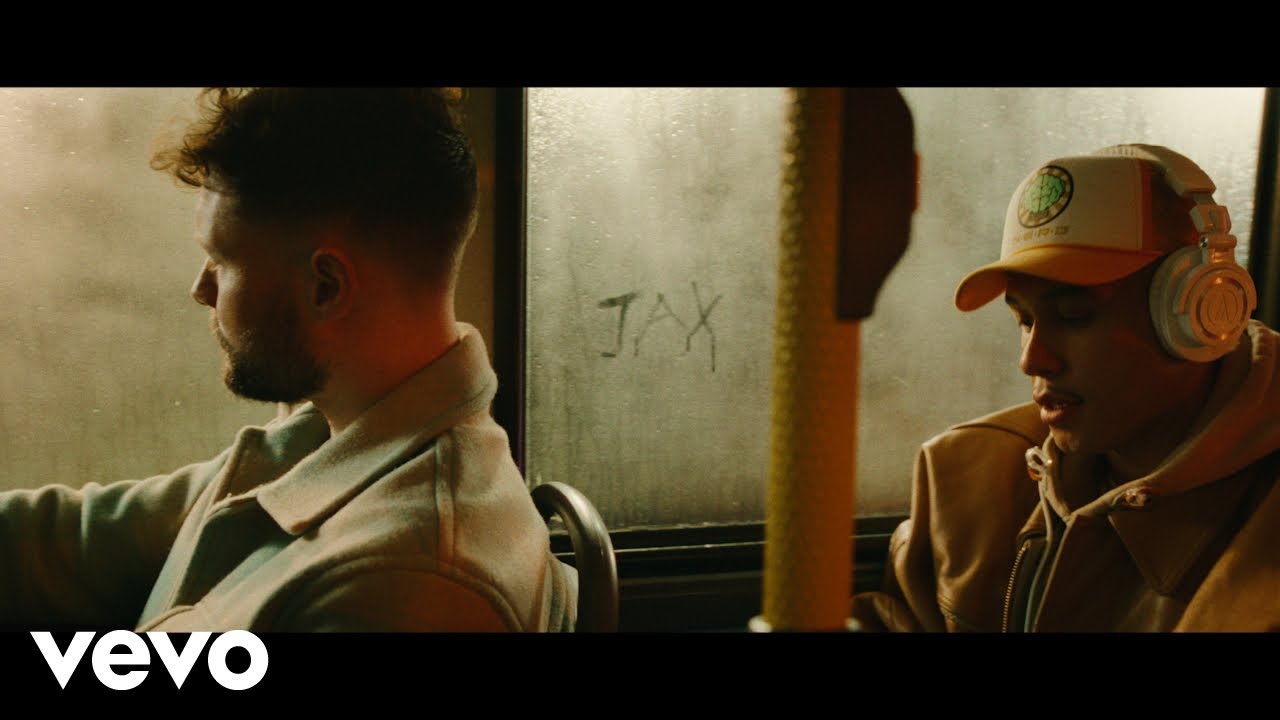 Jax Jones, Calum Scott - Whistle background