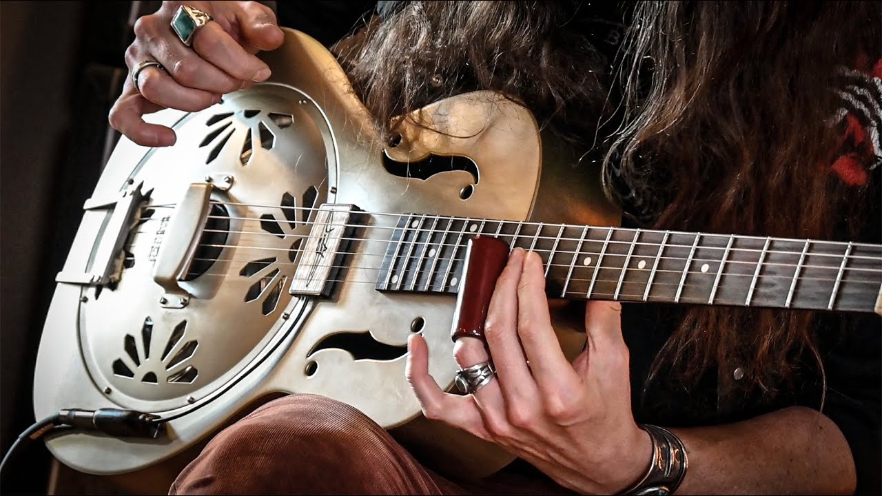 If DEEP PURPLE was DELTA BLUES... "Smoke on the Water" Slide Guitar Cover