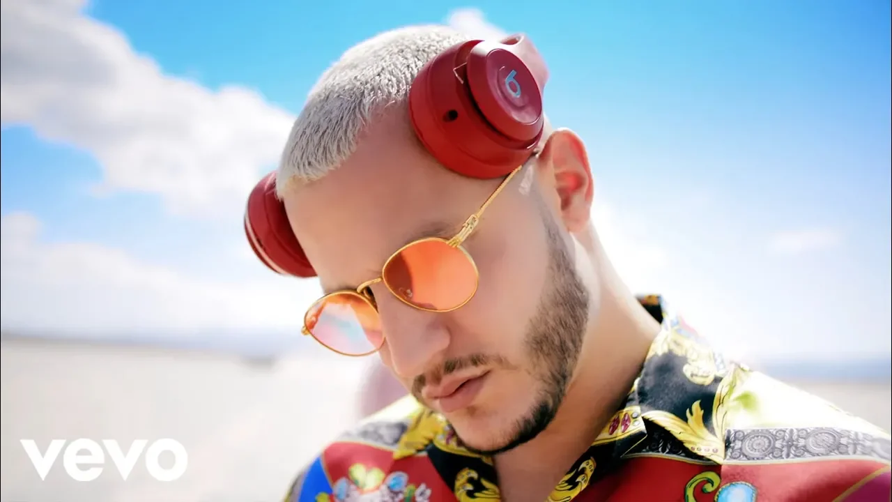 DJ Snake, J Balvin, Tyga - Loco Contigo background