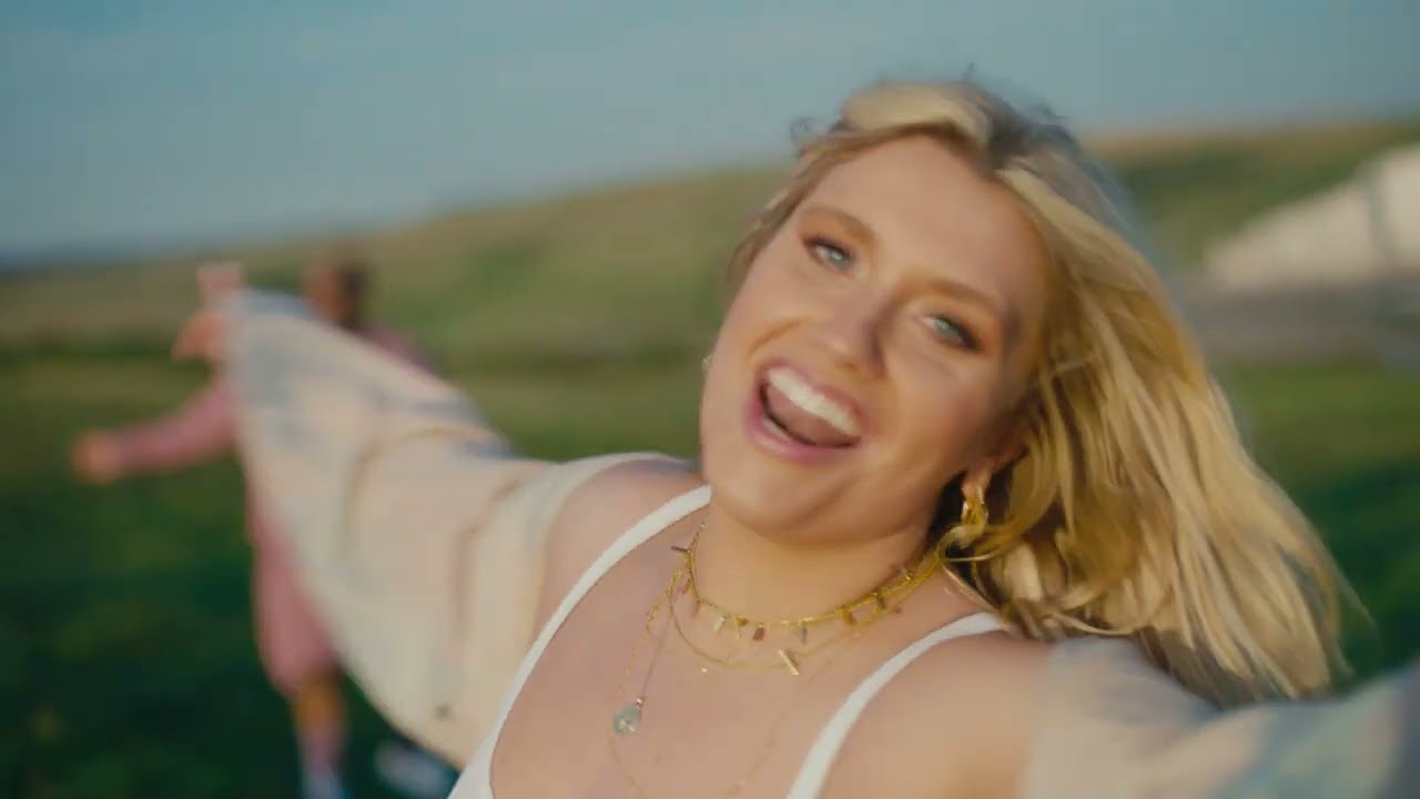 Ella Henderson x House Gospel Choir x Just Kiddin - Risk It All background