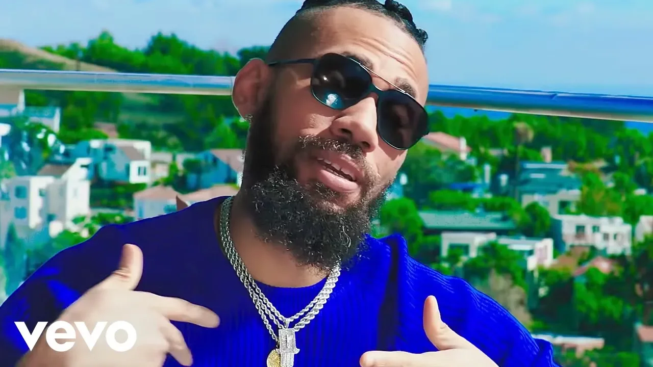 Phyno - Iyilu Ife (Official Video) background