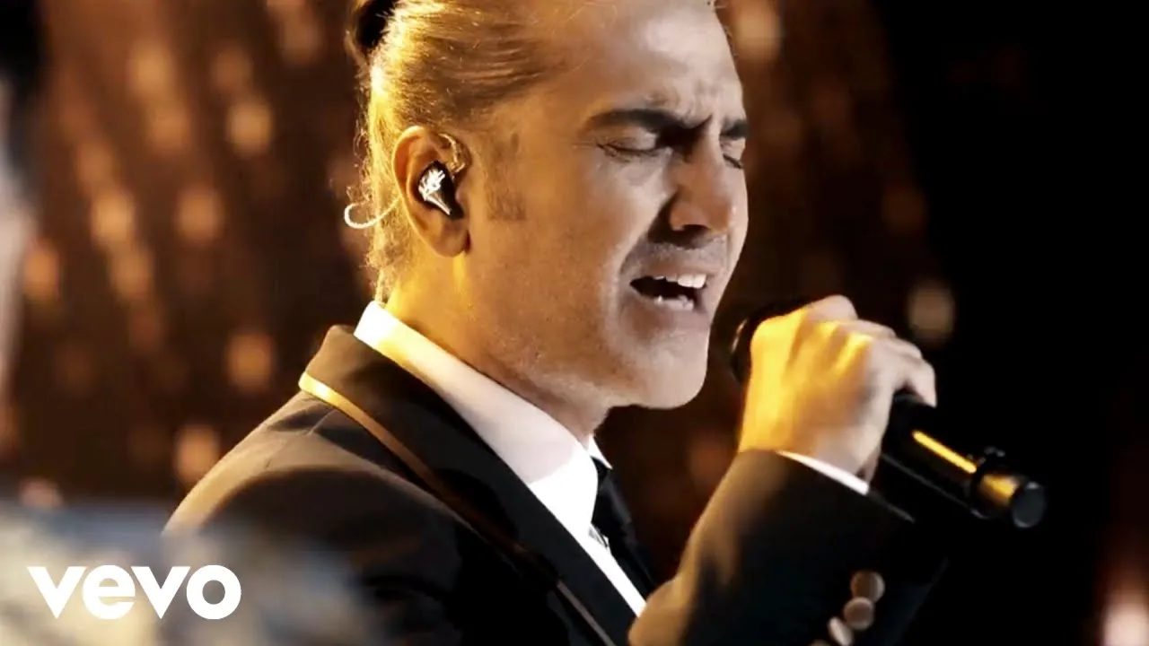 Alejandro Fernández - Para Sacarte De Mi Vida ft. Los Tigres Del Norte (Video Oficial) background