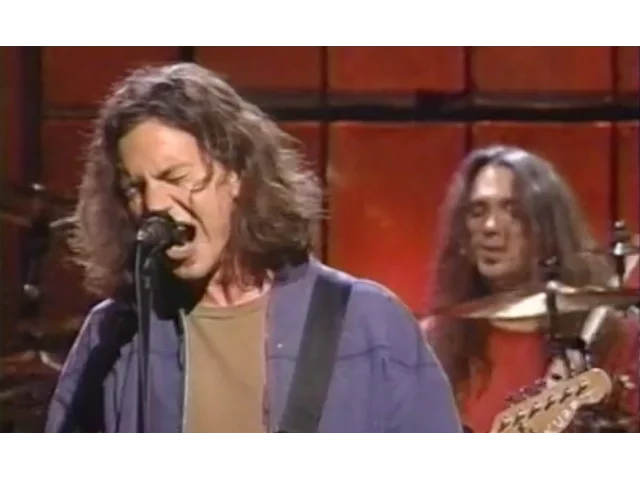 Pearl Jam- Rearviewmirror SNL 1994 1080p HD Remastered backdrop