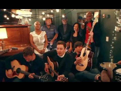 Blur plays "Tender" with Jimmy Fallon on The Tonight Show background