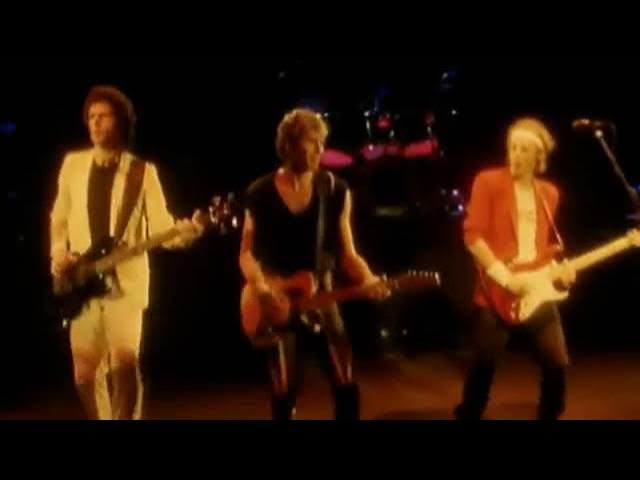 Best guitar solo of all times, Mark Knopfler, Dire Straits (Alchemy live) background